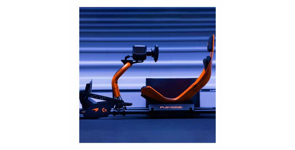 Кресло Playseat Formula Instinct (McLaren Racing Edition)
